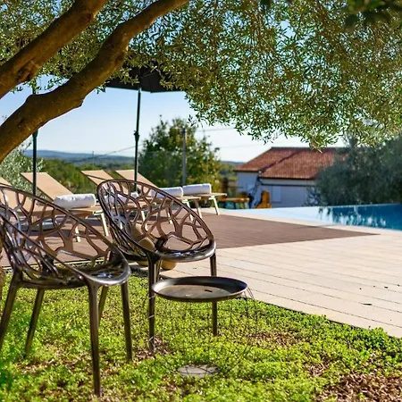 Stylish Pedena With A Pool And A Gym Guest house *