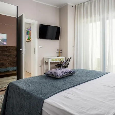 Guest house Stylish Pedena With A Pool And A Gym Benazici