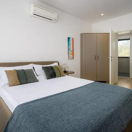 Stylish Pedena With A Pool And A Gym Guest house